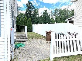 34 Nott St Unit B, Saco, Me in Saco, ME (Photo 10 of 11)