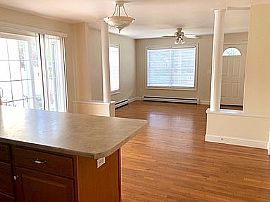 34 Nott St Unit B, Saco, Me in Saco, ME (Photo 8 of 11)