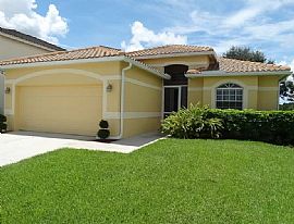 11248 Lakeland Cir, Fort Myers, Fl 33913 in Fort Myers, FL