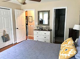 704 Russell St Ne, Huntsville, Al 35801 in Huntsville, AL (Photo 5 of 9)