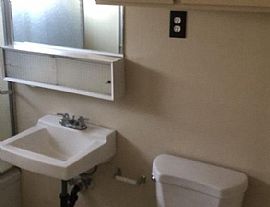 415 Field St Apt B, Sparks, Nv 89431 in Sparks, NV (Photo 6 of 11)