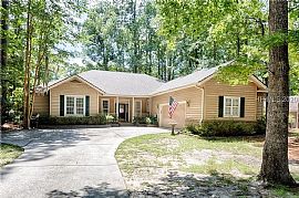 Move in Ready! 3 Bed 3 Bath with Garage! in Bluffton, SC