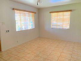 3037 E Mulberry Dr, Phoenix in Phoenix, AZ (Photo 5 of 12)