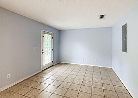 5652 Dee St #b, Gulf Shores, Al 36542 in Gulf Shores, AL (Photo 3 of 12)