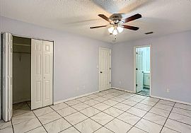 5652 Dee St #b, Gulf Shores, Al 36542 in Gulf Shores, AL (Photo 9 of 12)