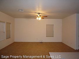 8518 N 64th Dr, Glendale, Az 85302 in Glendale, AZ (Photo 3 of 7)