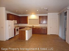 8518 N 64th Dr, Glendale, Az 85302 in Glendale, AZ (Photo 4 of 7)