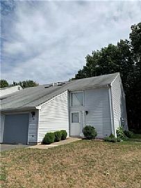 705 Lake Ave Unit 42, Bristol, Ct 06010 in Bristol, CT