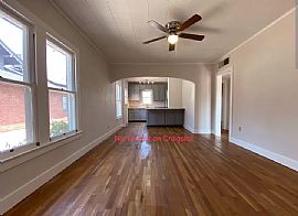 2021 N 8th St, Phoenix, Az 85006 in Phoenix, AZ (Photo 4 of 12)