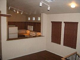  903 W Wendy Way, Gilbert, Az 85233 in Gilbert, AZ (Photo 3 of 9)