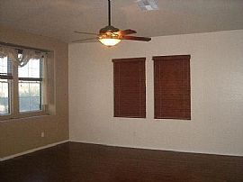  903 W Wendy Way, Gilbert, Az 85233 in Gilbert, AZ (Photo 4 of 9)