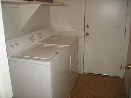  903 W Wendy Way, Gilbert, Az 85233 in Gilbert, AZ (Photo 6 of 9)