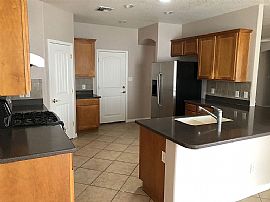 12195 E 33rd St, Yuma, Az 85367 in Yuma, AZ (Photo 3 of 12)