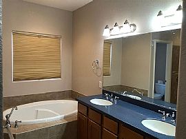 12195 E 33rd St, Yuma, Az 85367 in Yuma, AZ (Photo 6 of 12)