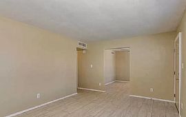 1307 W Grovers Ave, Phoenix, Az 85023 in Phoenix, AZ (Photo 4 of 12)