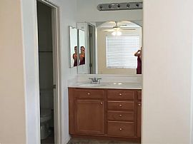 4363 E Rosemonte Dr, Phoenix, Az 85050 in Phoenix, AZ (Photo 7 of 10)