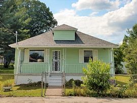 325 Myers Ave, Beckley, Wv 25801 in Beckley, WV