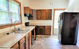 325 Myers Ave, Beckley, Wv 25801 in Beckley, WV (Photo 4 of 9)