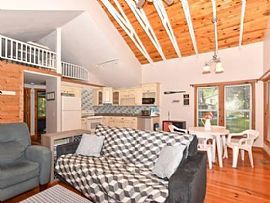 715 Rickords St, Delavan, Wi 53115 in Delavan, WI (Photo 4 of 10)