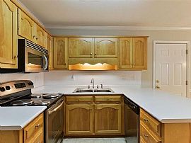 120 Red Oak Ln, Alabaster, Al 35007 in Alabaster, AL (Photo 6 of 10)