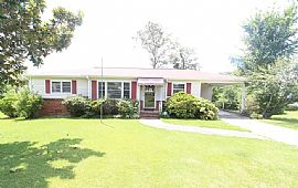 2704 9th St Ne, Birmingham, Al 35215 in Birmingham, AL