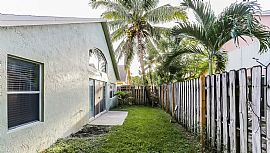 9711 Sw 16th Ct, Pembroke Pines, Fl 33025 in Pembroke Pines, FL (Photo 12 of 12)