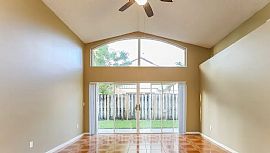 9711 Sw 16th Ct, Pembroke Pines, Fl 33025 in Pembroke Pines, FL (Photo 3 of 12)