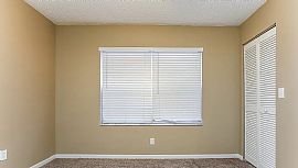 9711 Sw 16th Ct, Pembroke Pines, Fl 33025 in Pembroke Pines, FL (Photo 7 of 12)