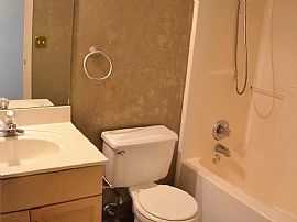 1006 Autumn Ridge Rd, montgomery, Al 36117 in Montgomery, AL (Photo 8 of 12)