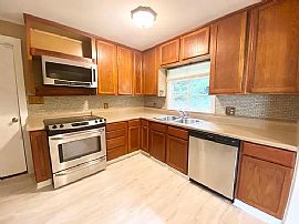 234 87th Pl S, birmingham, Al 35206 in Birmingham, AL (Photo 5 of 11)