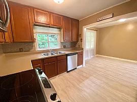 234 87th Pl S, birmingham, Al 35206 in Birmingham, AL (Photo 6 of 11)