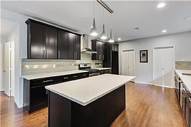 725 Lowell St, Dallas, Tx 75214, Usa in Dallas, TX (Photo 9 of 12)