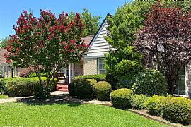 Kessler Plaza · 2523 Alco Ave, Dallas, Tx 75211, Usa in Dallas, TX (Photo 2 of 12)