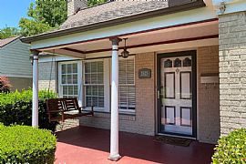 Kessler Plaza · 2523 Alco Ave, Dallas, Tx 75211, Usa in Dallas, TX (Photo 3 of 12)