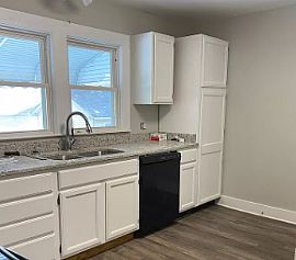 409 Dement St Ne, Huntsville, Al 35801 in Huntsville, AL (Photo 3 of 8)