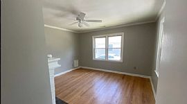 409 Dement St Ne, Huntsville, Al 35801 in Huntsville, AL (Photo 4 of 8)