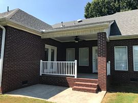 703 Beverly Dr, Muscle Shoals, Al 35661 in Muscle Shoals, AL (Photo 11 of 12)