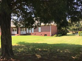 703 Beverly Dr, Muscle Shoals, Al 35661 in Muscle Shoals, AL (Photo 12 of 12)