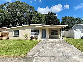 1537 57th Ave N, Saint Petersburg, Fl 33703 in Saint Petersburg, FL