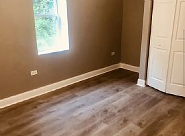 9139 S Buffalo Ave, Chicago, Il 60617, Usa in Chicago, IL (Photo 6 of 9)