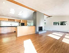 10 Guzeika Rd, North Kingstown, Ri 02852 in North Kingstown, RI (Photo 3 of 12)