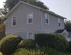 18 Arlington St, Westerly, Ri 02891 in Westerly, RI (Photo 2 of 12)