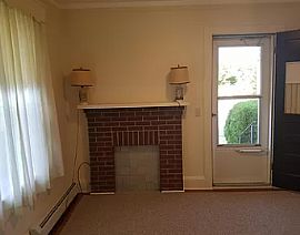 18 Arlington St, Westerly, Ri 02891 in Westerly, RI (Photo 8 of 12)