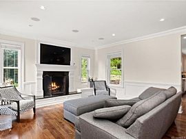 427 Westover Rd, Stamford, Ct 06902 in Stamford, CT (Photo 3 of 6)