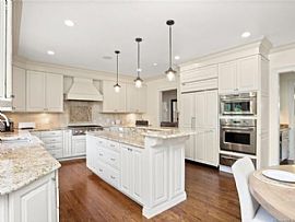 427 Westover Rd, Stamford, Ct 06902 in Stamford, CT (Photo 4 of 6)