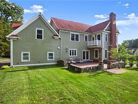 427 Westover Rd, Stamford, Ct 06902 in Stamford, CT (Photo 6 of 6)