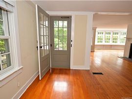 95 Peaceable St, Redding, Ct 06896 in Redding, CT (Photo 2 of 6)