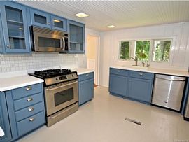 95 Peaceable St, Redding, Ct 06896 in Redding, CT (Photo 4 of 6)