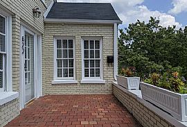 Charming 3 Bedrooms  in Birmingham, AL (Photo 2 of 10)