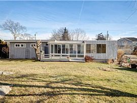 134 Trolley Rd, Guilford, Ct 06437 in Guilford, CT